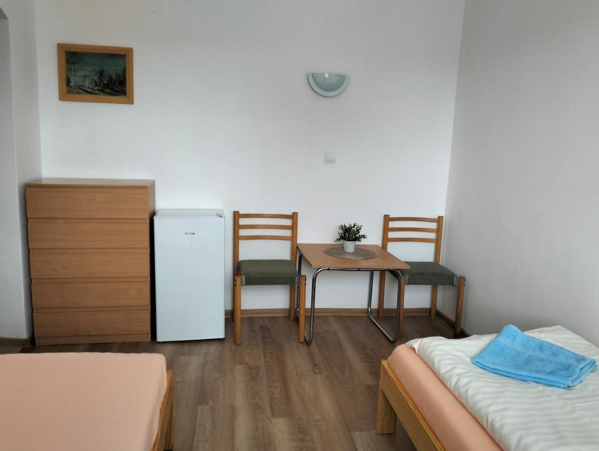 Turisticka Ubytovna Hornad Spisske Tomasovce Ngoại thất bức ảnh