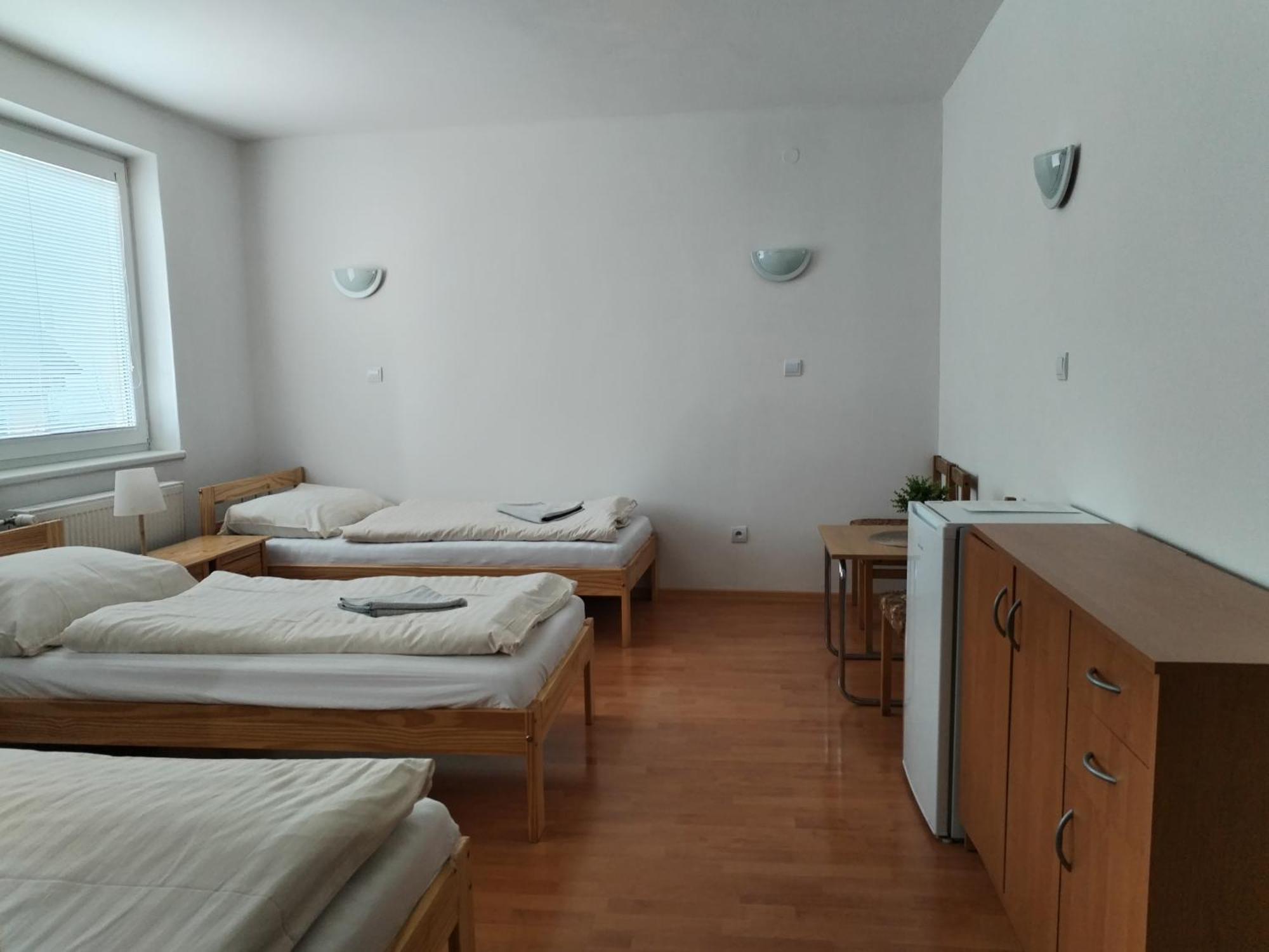 Turisticka Ubytovna Hornad Spisske Tomasovce Ngoại thất bức ảnh
